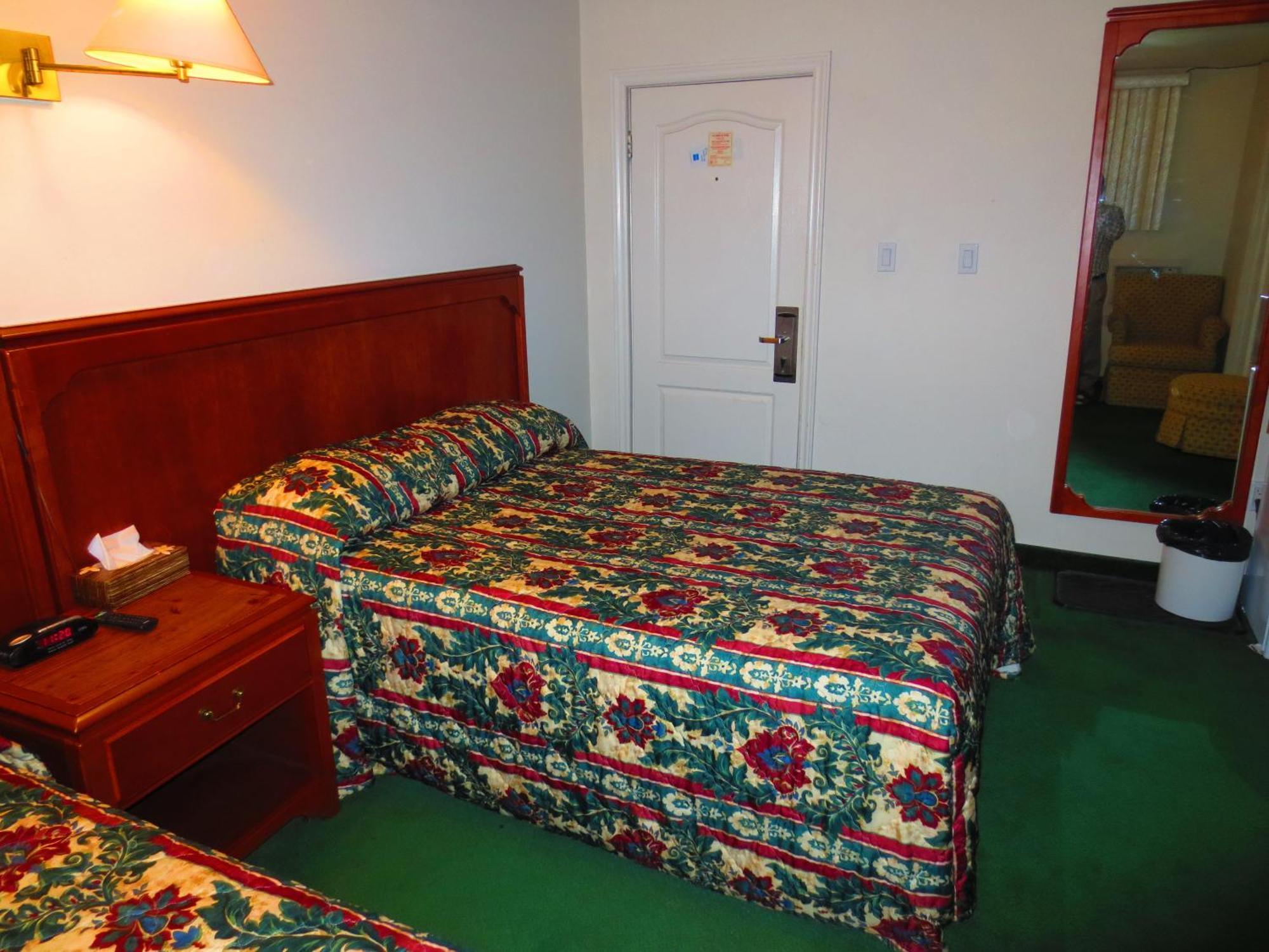 Hanover Canadiana Motel מראה חיצוני תמונה