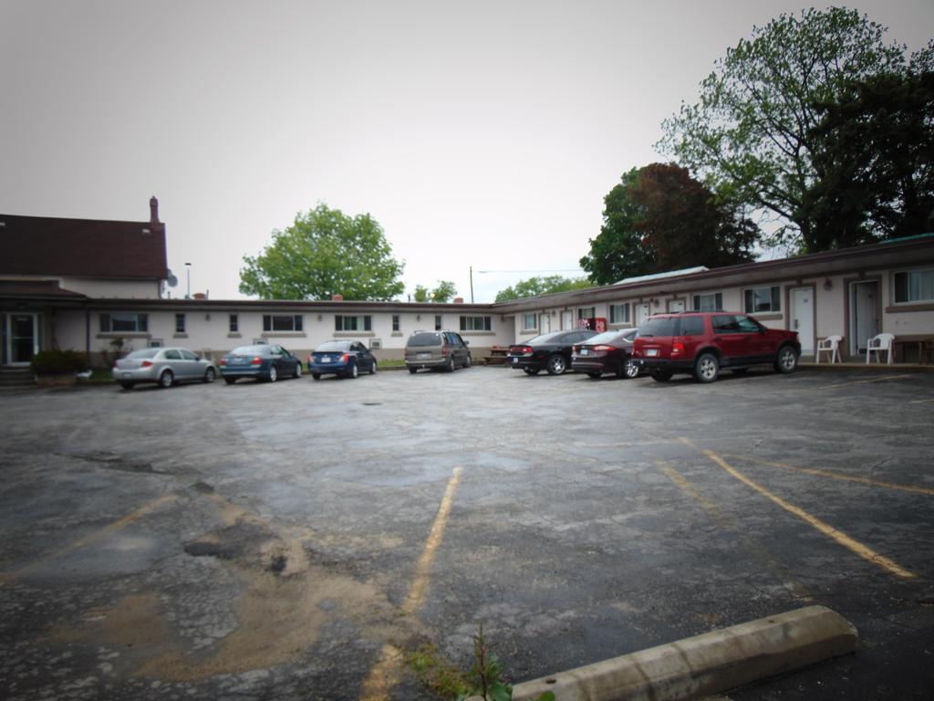 Hanover Canadiana Motel מראה חיצוני תמונה